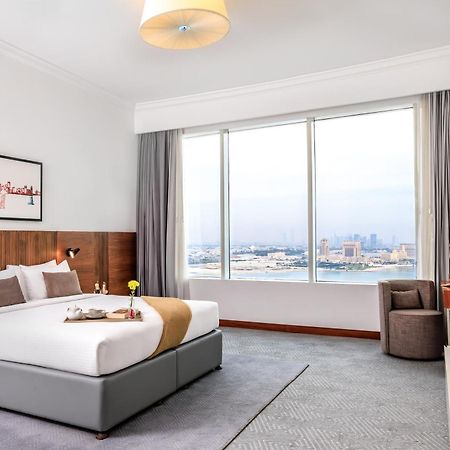 Somerset West Bay Doha Eksteriør billede A bedroom at the hotel