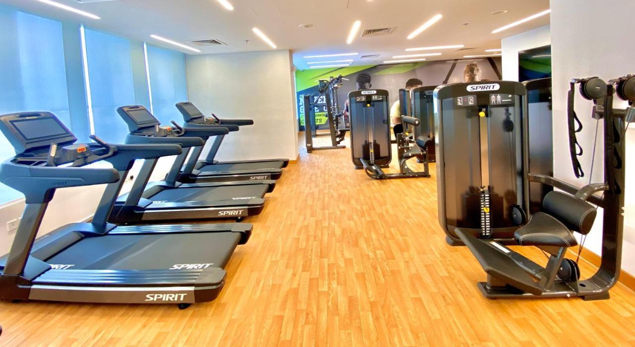 Somerset West Bay Doha Eksteriør billede The gym at the hotel