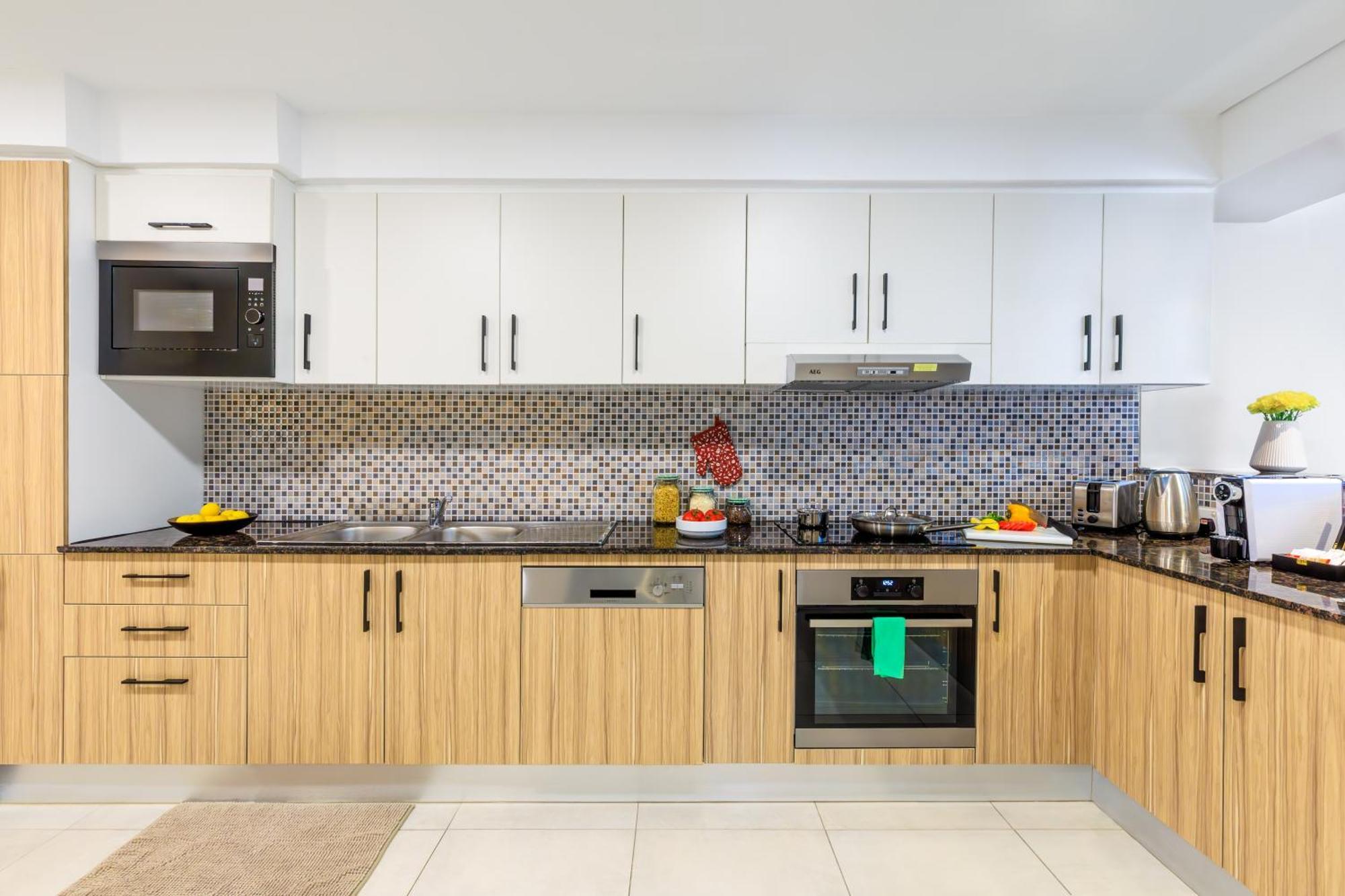 Somerset West Bay Doha Eksteriør billede A modern Australian kitchen