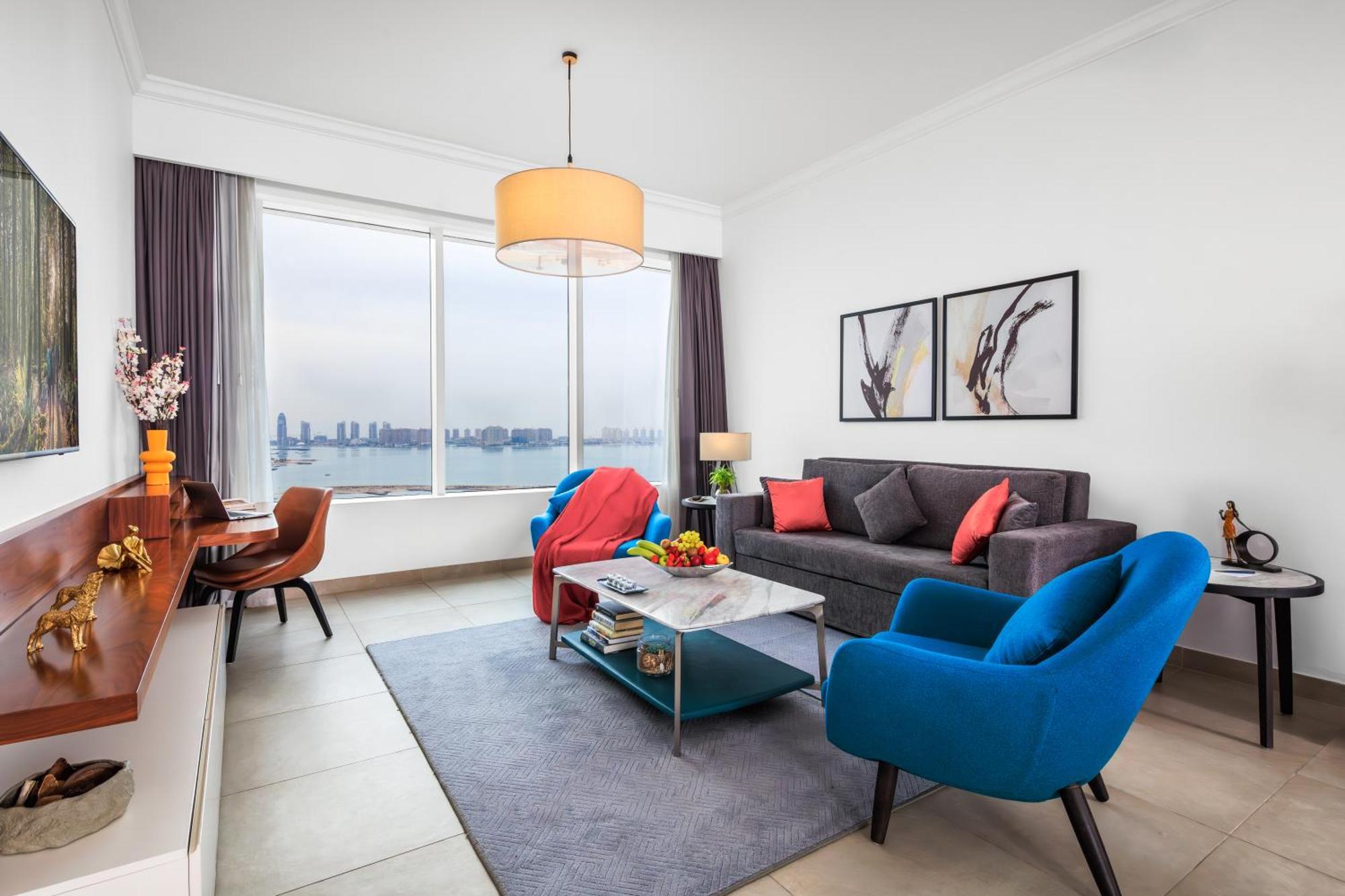 Somerset West Bay Doha Eksteriør billede Living room